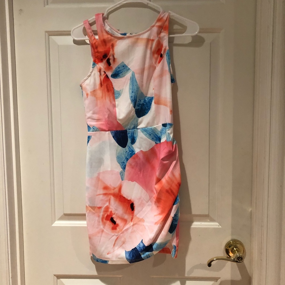 Vibrant floral bodycon dress